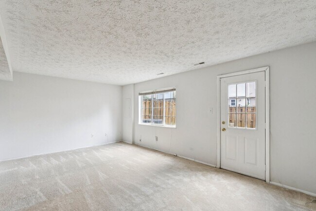 Building Photo - 7994 Tyson Oaks Cir