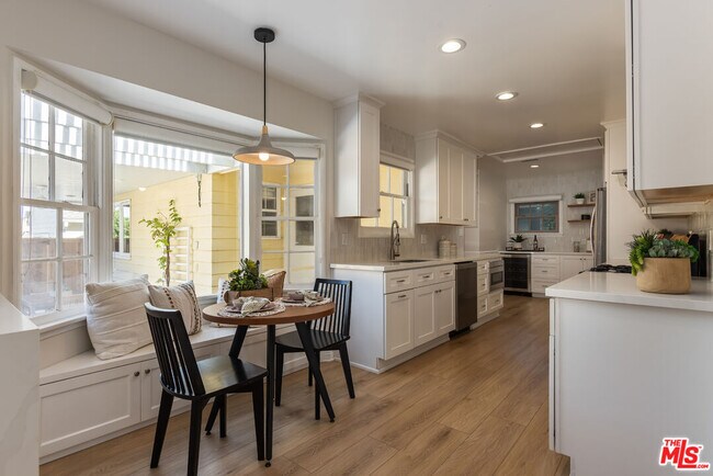 Building Photo - 3544 Gardenia Ave