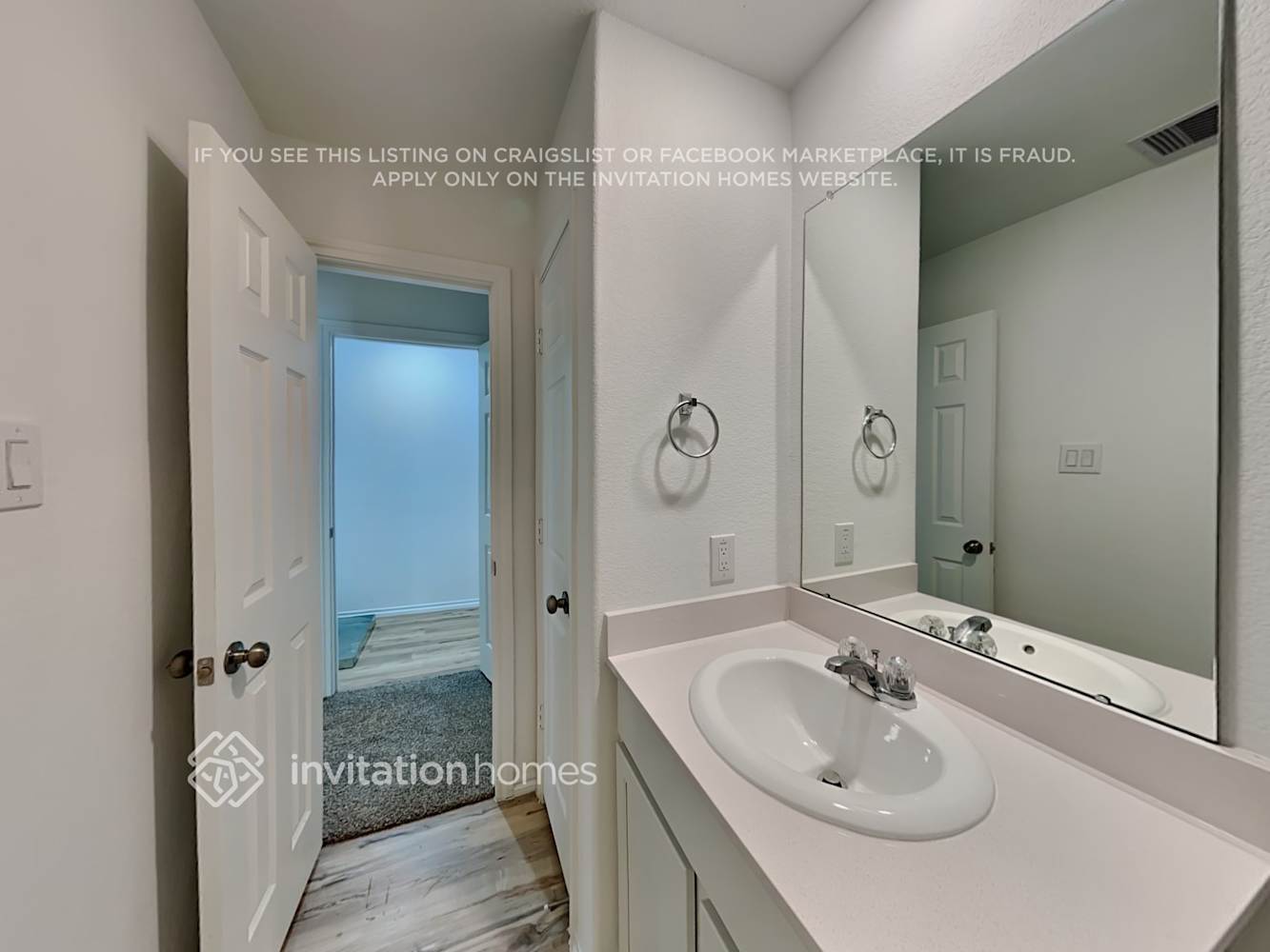 Building Photo - 24043 Mustang Run Dr