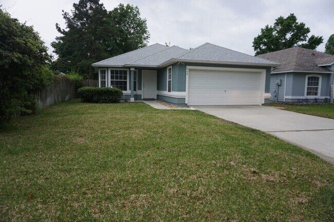 Primary Photo - 3 bedroom home in Julington Creek