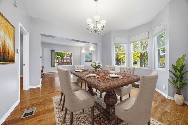 Building Photo - 11224 S Hermosa Ave