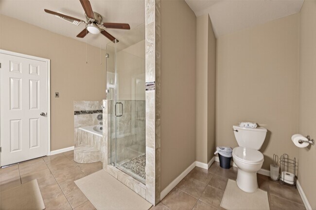 Building Photo - 12110 Essenbruk Dr