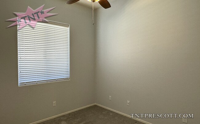 Building Photo - Home in Granville HOA ~ COMP HOLD