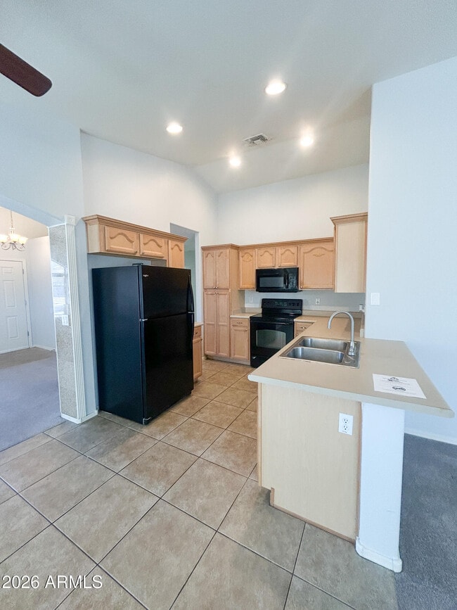 Building Photo - 25645 W Dunlap Rd