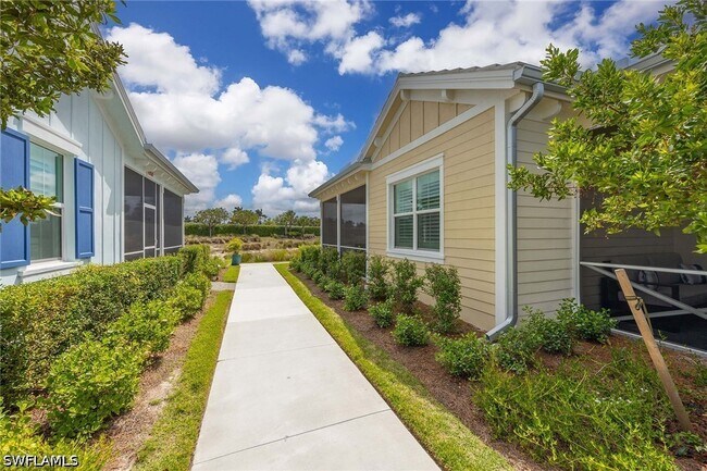 Building Photo - 7018 Saona CT