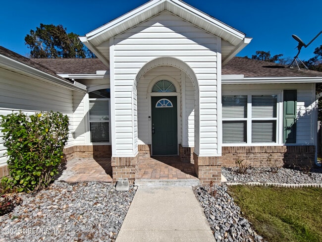 Building Photo - 8971 Rockpond Meadows Dr