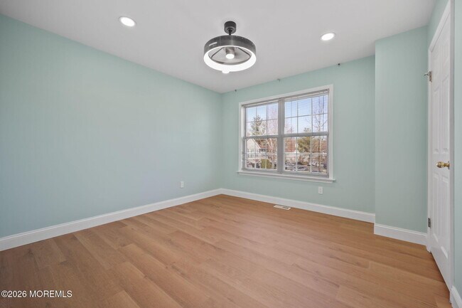 Building Photo - 1115 Roseberry Ct