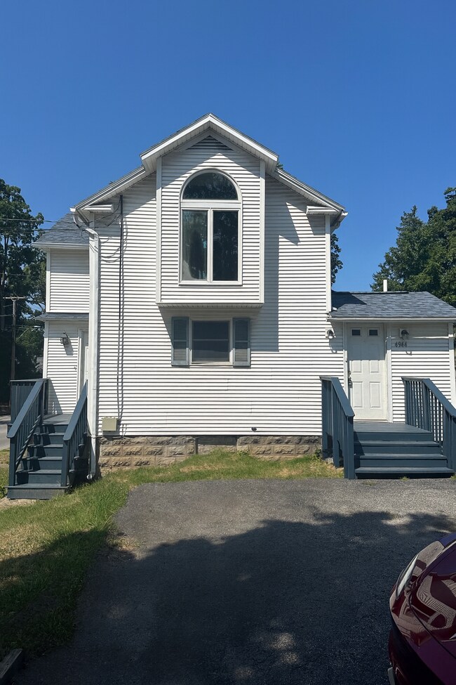Primary Photo - 4944 St Paul Blvd