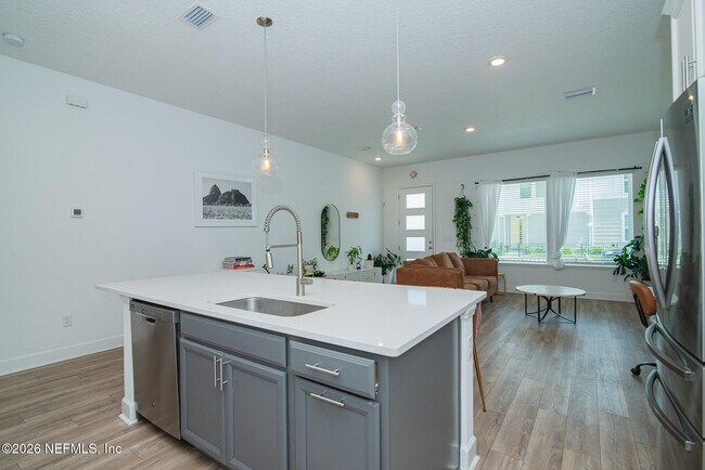 Building Photo - 11332 BREAKERS BAY Way