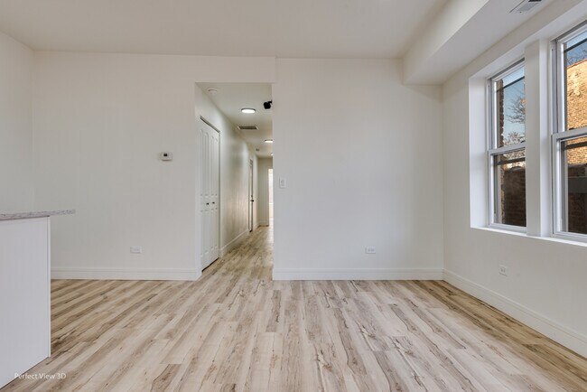 Building Photo - 1123 N Mozart St
