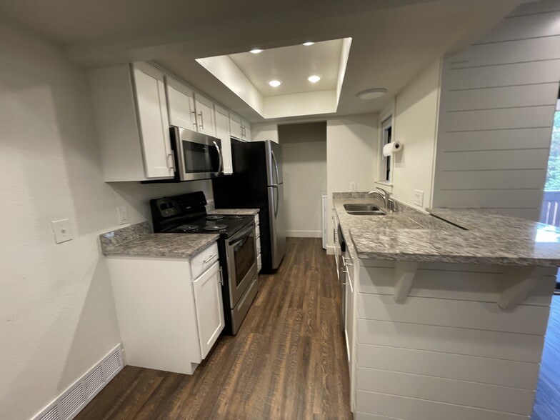 Building Photo - 6893 S Countrywoods Cir