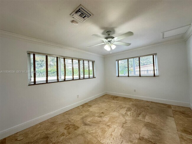 Building Photo - 7535 SW 117th St