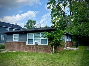 Building Photo - 3117 Hovey St