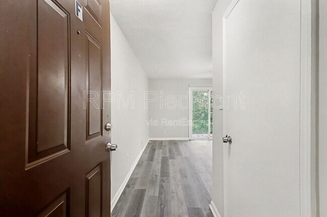 Building Photo - 2396 Lawrenceville Hwy