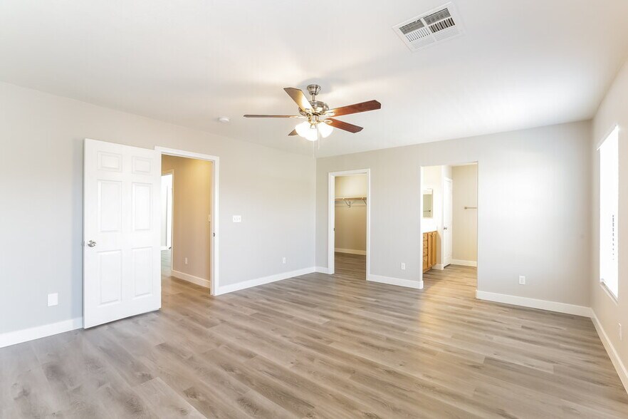 Building Photo - 6441 Pronghorn Ridge Ave