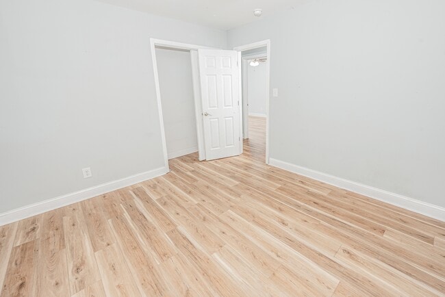 Building Photo - 218 Forestview Dr