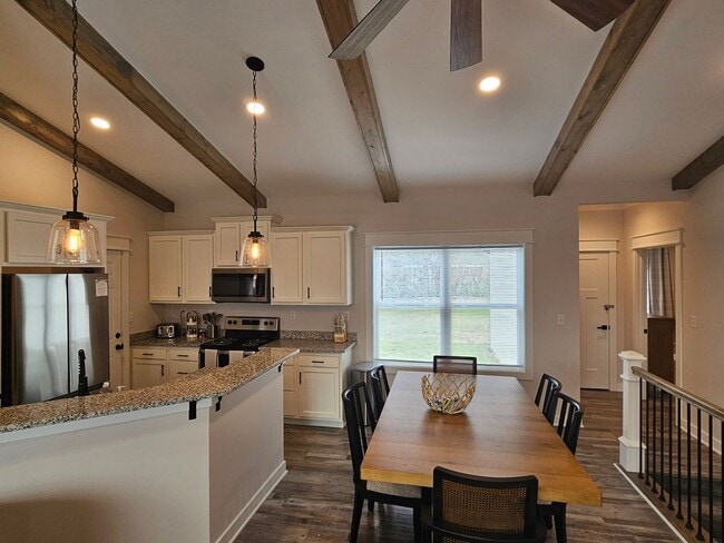 Building Photo - Upscale New Construction Ranch