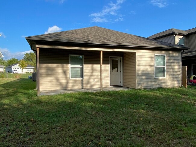 Building Photo - 6165 S Hummingbird Ln