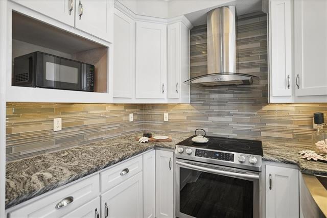 Building Photo - 411 Pebble Way