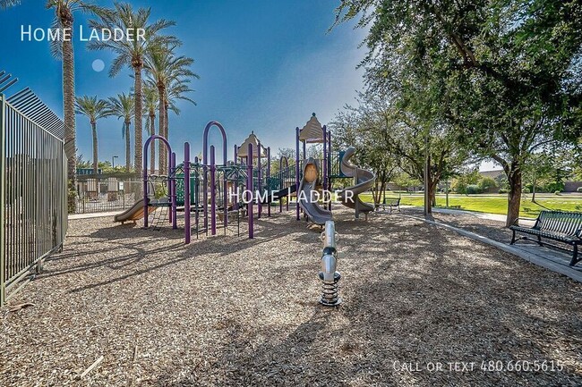 Building Photo - 44507 Redrock Rd