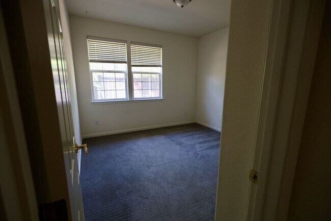 Building Photo - 1103 Roosevelt-Winters