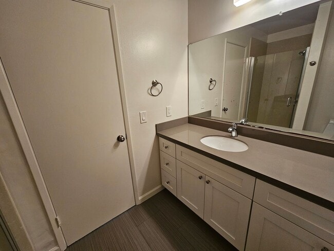 Building Photo - Renovated 2/2 Condo - Cupertino Schools - 2 Car Garage!