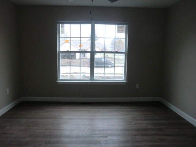 Building Photo - 5818 Executive Plaza Dr