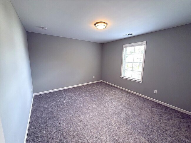 Building Photo - 1157 Mountain Side Dr