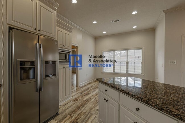 Building Photo - 3 Bed/2 Bath Home in Germantown School District