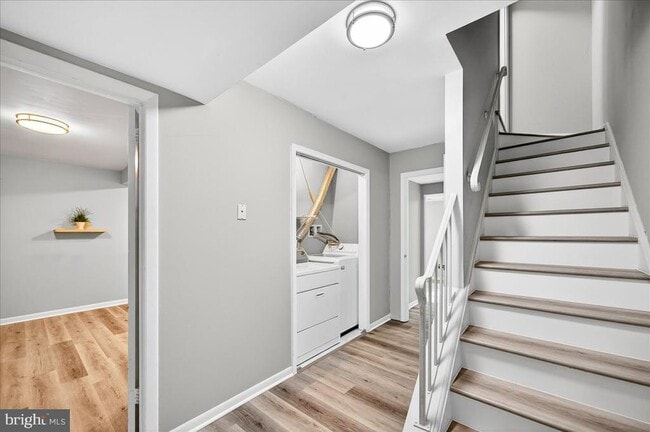 Building Photo - 9518 Miranda Ct