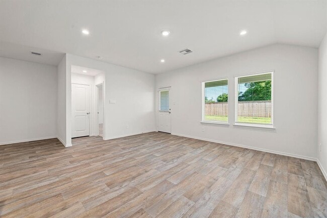Building Photo - 30815 Brightwell Bnd