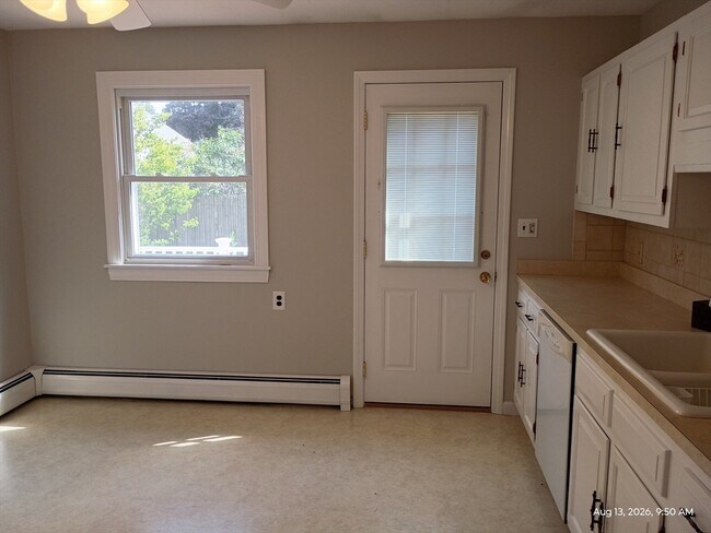 Building Photo - 14 Coltin Dr