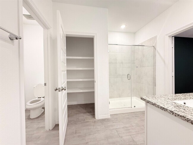 Building Photo - 9662 Caney Trails Rd