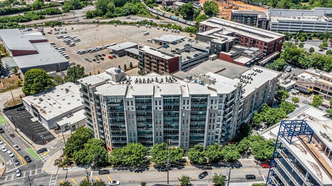 Building Photo - 1100 Howell Mill Rd NW