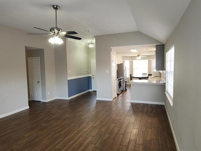 Building Photo - 8307 Holmwood Dr