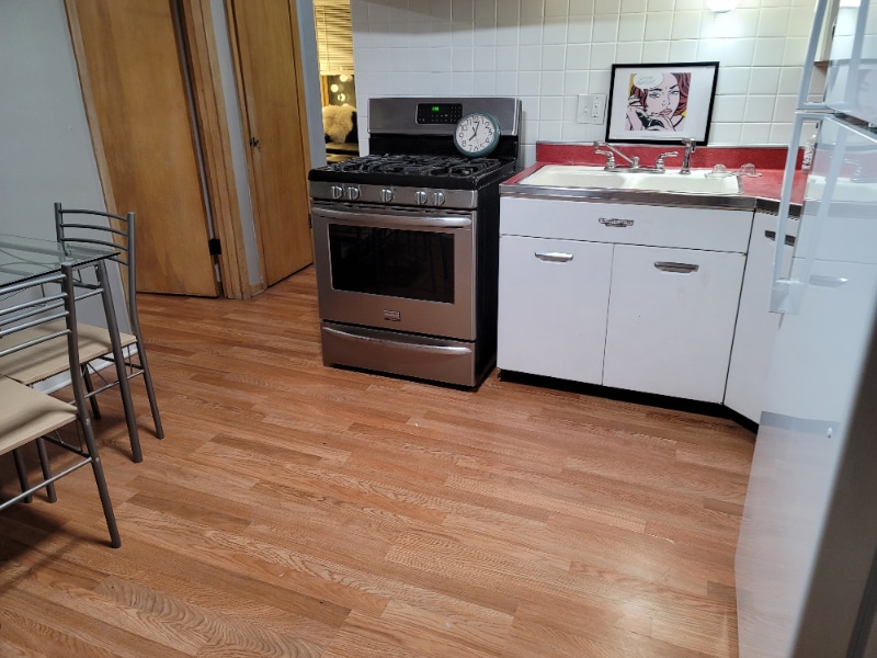 Building Photo - 3401 S Howell Ave