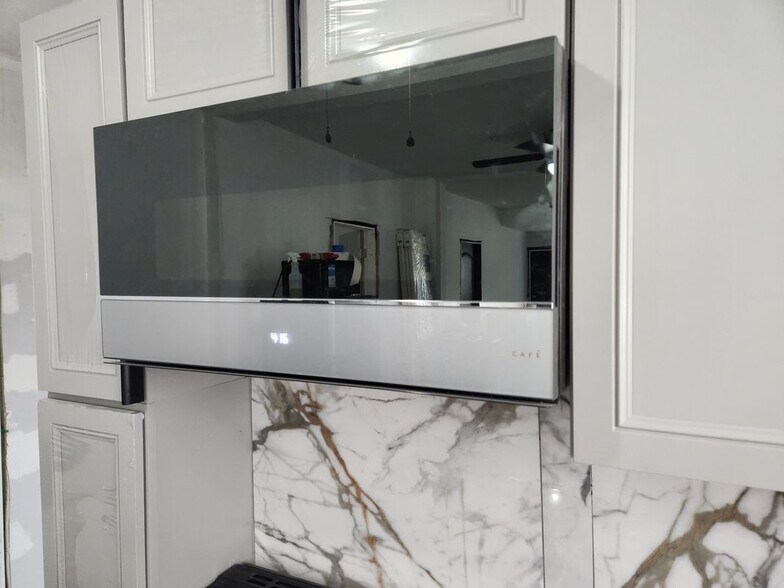 Building Photo - 219 S Alabama Ave