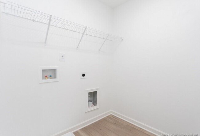 Building Photo - 961 Kingscote Dr