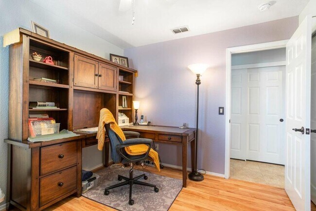 Building Photo - BEAUTIFUL HOME IN SACRAMENTO!!