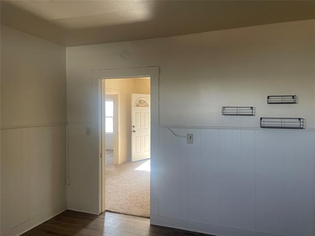 Building Photo - 105 S Cherry St
