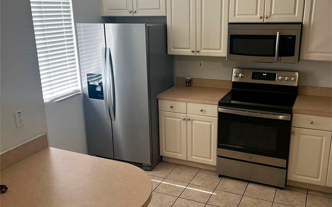 Building Photo - 17381 NW 7th Ave