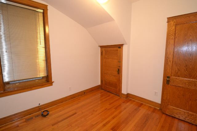 Building Photo - 4118 N Ashland Ave