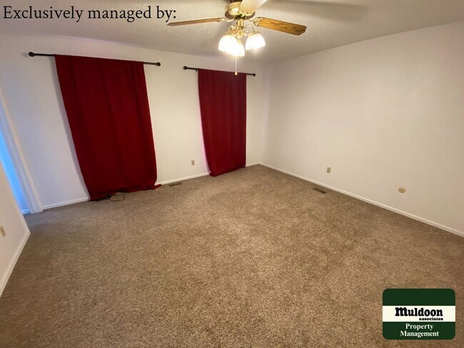 Building Photo - Beautiful 4 bedroom home in 80916! Pet Friendly!