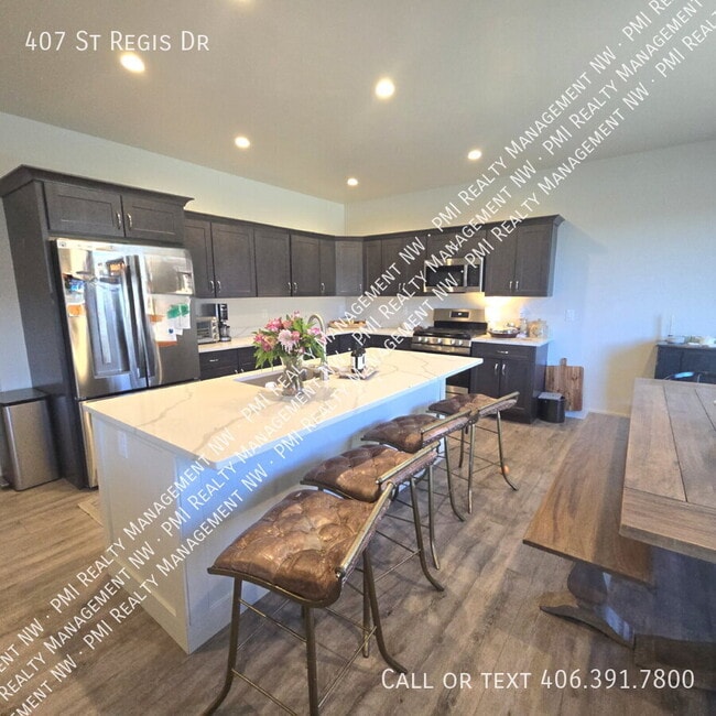 Building Photo - 407 St Regis Dr
