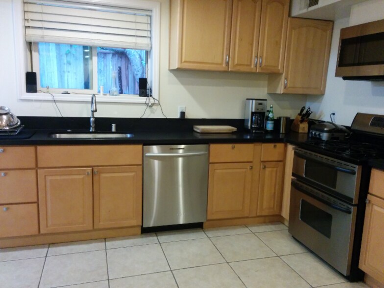 Primary Photo - 1731 Dwight Way