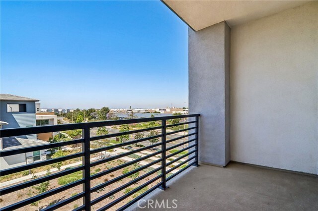 Building Photo - 275 Sash