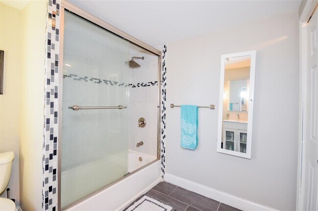 Building Photo - 87 Union St