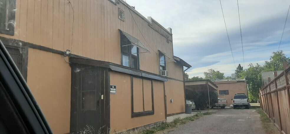 Primary Photo - 1021 7th Ave N