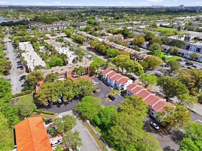 Building Photo - 3907 NW 76th Terrace