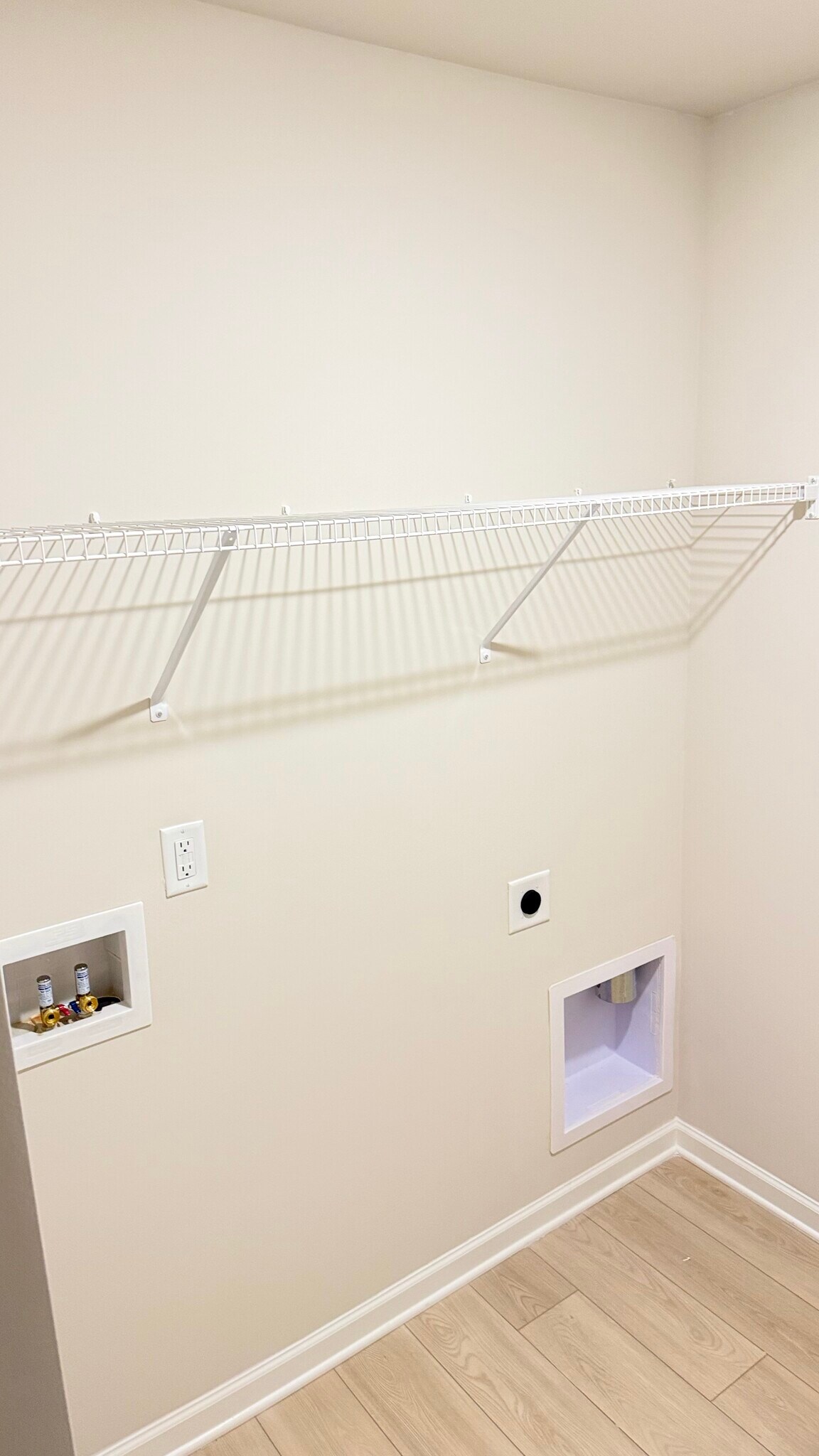 Building Photo - 729 Peyden Ln